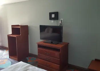 Fortuna Redwood Inn hotel thumbnail 3