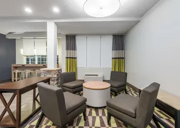 Microtel Inn & Suites By Wyndham New Martinsville hotel thumbnail 6