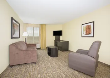 Candlewood Suites Longmont - Boulder Area by IHG hotel thumbnail 8