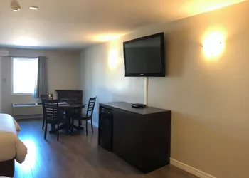 Kow's Inn hotel thumbnail 7