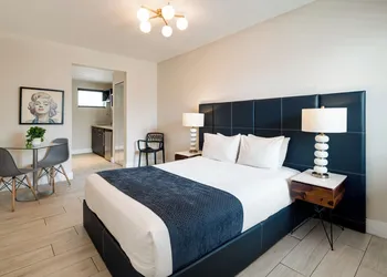 Waterside Hotel and Suites hotel thumbnail 6