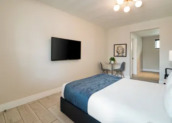 Waterside Hotel and Suites hotel thumbnail 7