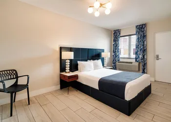 Waterside Hotel and Suites hotel thumbnail 8