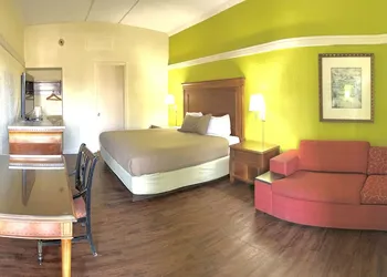 Hotel M Morgantown - WVU Area hotel thumbnail 6