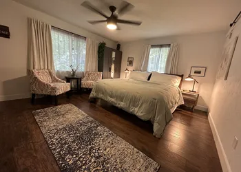 The Pines Inn and Cottages hotel thumbnail 5