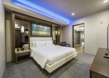 Shade Hotel Redondo Beach hotel thumbnail 7