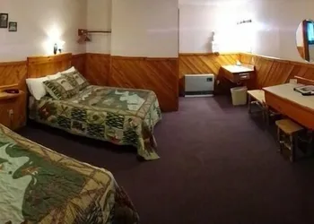 Alpine Motel hotel thumbnail 4