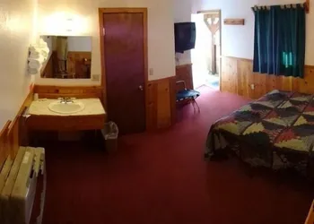 Alpine Motel hotel thumbnail 5