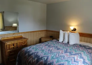 Alpine Motel hotel thumbnail 8