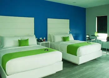 Garland Hotel hotel thumbnail 4
