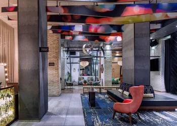DoubleTree by Hilton New York Times Square West hotel thumbnail 2