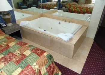 La Mirage Motor Inn hotel thumbnail 5