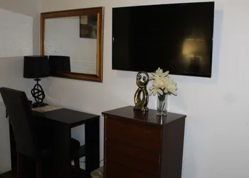 Arrowhead Motel hotel thumbnail 2