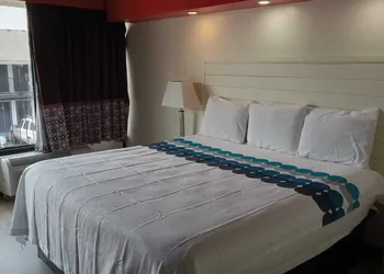 Ocean View Inn hotel thumbnail 5