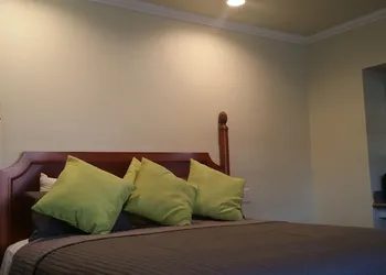 Travel Inn hotel thumbnail 3