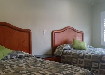 Travel Inn hotel thumbnail 6