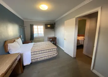 Sands Inn hotel thumbnail 6