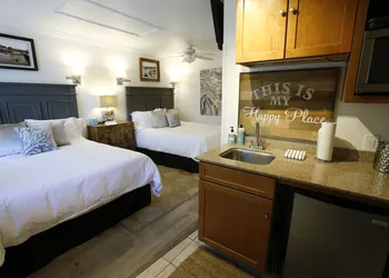 Capitola Hotel hotel thumbnail 6