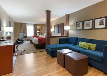 Comfort Suites Billings hotel thumbnail 4