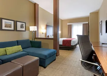 Comfort Suites Billings hotel thumbnail 7