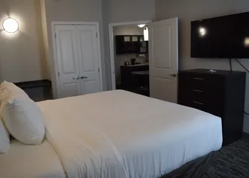 Candlewood Suites Nashville - Metro Center by IHG hotel thumbnail 2