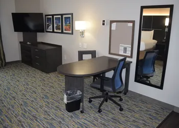Candlewood Suites Nashville - Metro Center by IHG hotel thumbnail 3