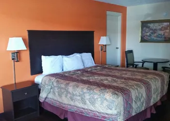 American Inn hotel thumbnail 3
