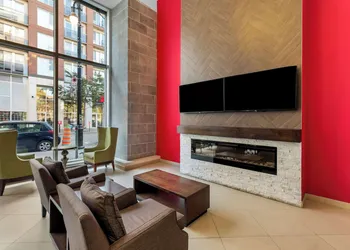 Best Western Plus Hotel Montreal hotel thumbnail 3