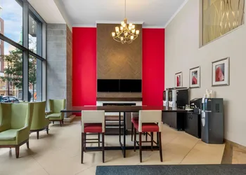 Best Western Plus Hotel Montreal hotel thumbnail 5
