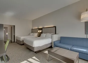 Holiday Inn Express & Suites Charleston NE Mt Pleasant US17 by IHG hotel thumbnail 3