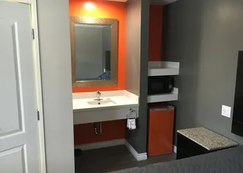 Clover motel hotel thumbnail 4