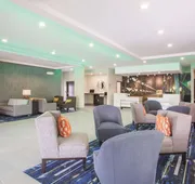 La Quinta Inn & Suites by Wyndham Cullman hotel detail image 3