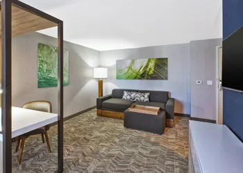 SpringHill Suites by Marriott St. Joseph Benton Harbor hotel thumbnail 8