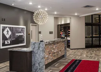 Hampton Inn & Suites Minneapolis University Area hotel thumbnail 3