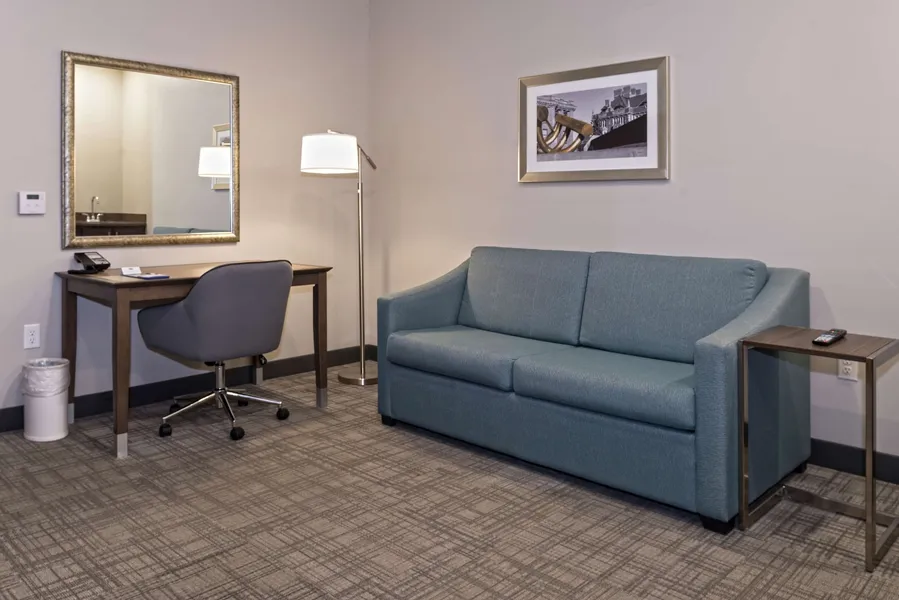 Hampton Inn & Suites Minneapolis University Area hotel detail image 6