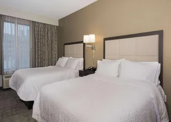Hampton Inn & Suites Minneapolis University Area hotel thumbnail 8