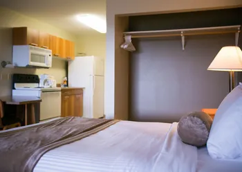 White Pine Adventure Inn hotel thumbnail 4
