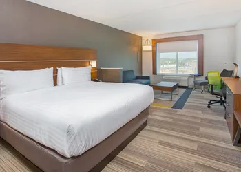 Holiday Inn Express & Suites Covington by IHG hotel thumbnail 2