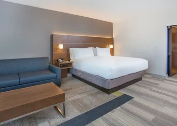 Holiday Inn Express & Suites Covington by IHG hotel thumbnail 6