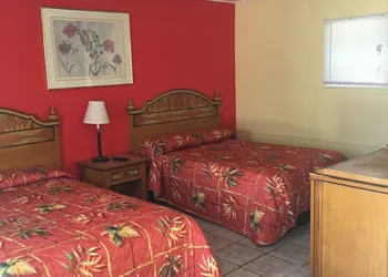 Shelton Motel hotel thumbnail 2
