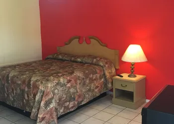 Shelton Motel hotel thumbnail 3