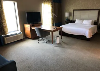 Hampton Inn & Suites Tampa Busch Gardens Area hotel thumbnail 5