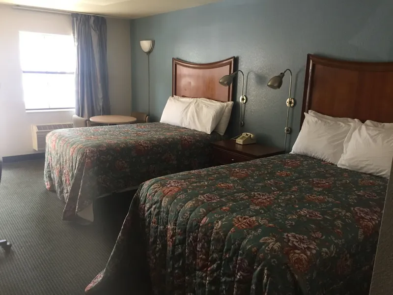 Sunset Inn hotel detail image 2