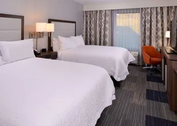 Hampton Inn & Suites Albany-East Greenbush hotel thumbnail 5