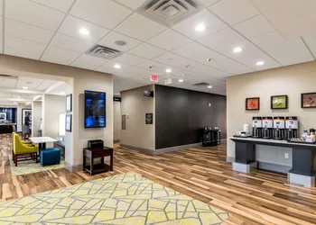 Hampton Inn Oklahoma City Northeast hotel thumbnail 3