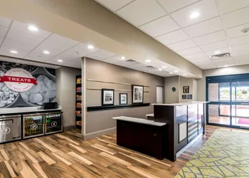 Hampton Inn Oklahoma City Northeast hotel thumbnail 4