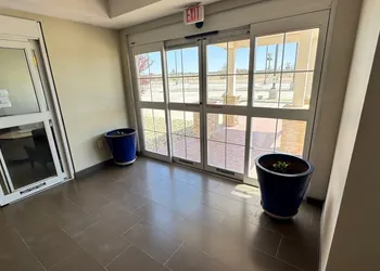 Permian Studio Apartments hotel thumbnail 2