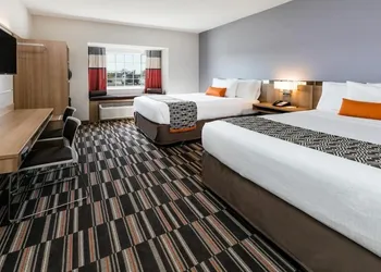 Permian Studio Apartments hotel thumbnail 4