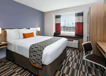 Permian Studio Apartments hotel thumbnail 5