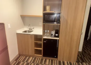 Permian Studio Apartments hotel thumbnail 8